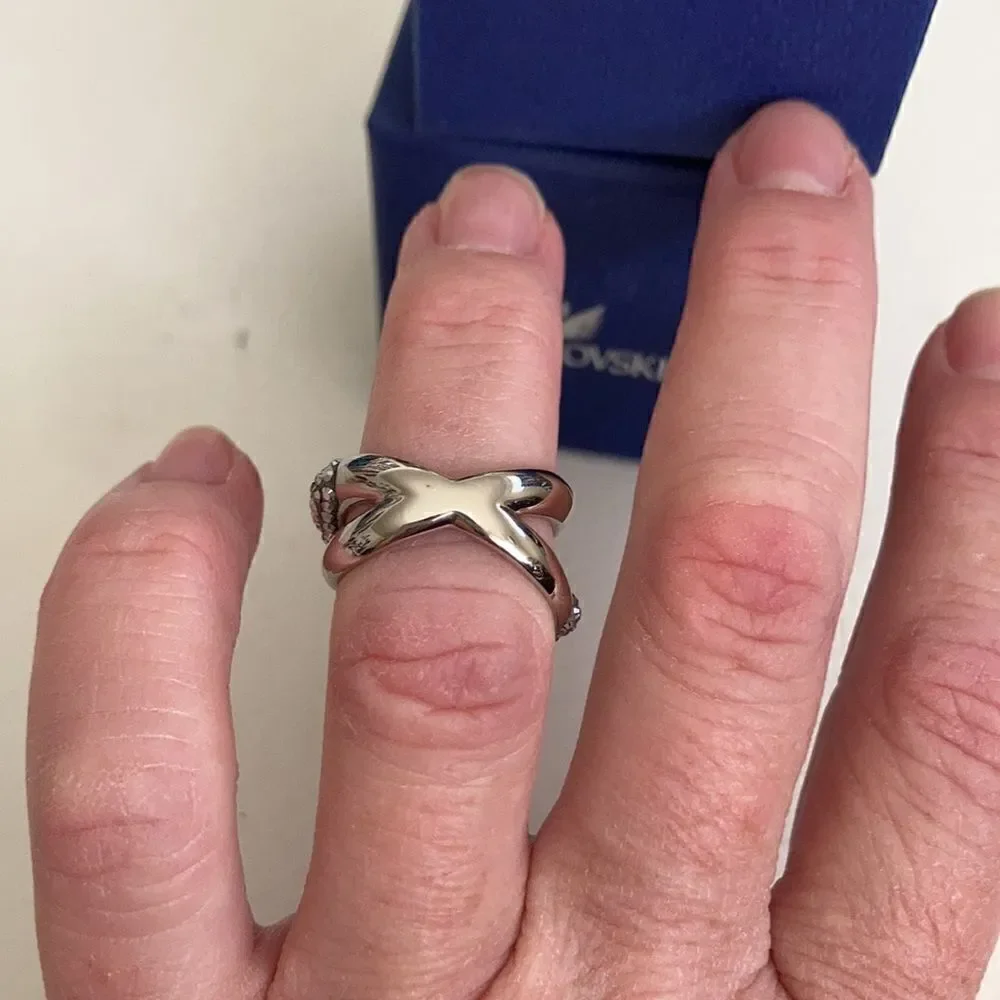 Swarovski Crystal Dust Cross Cry Ring